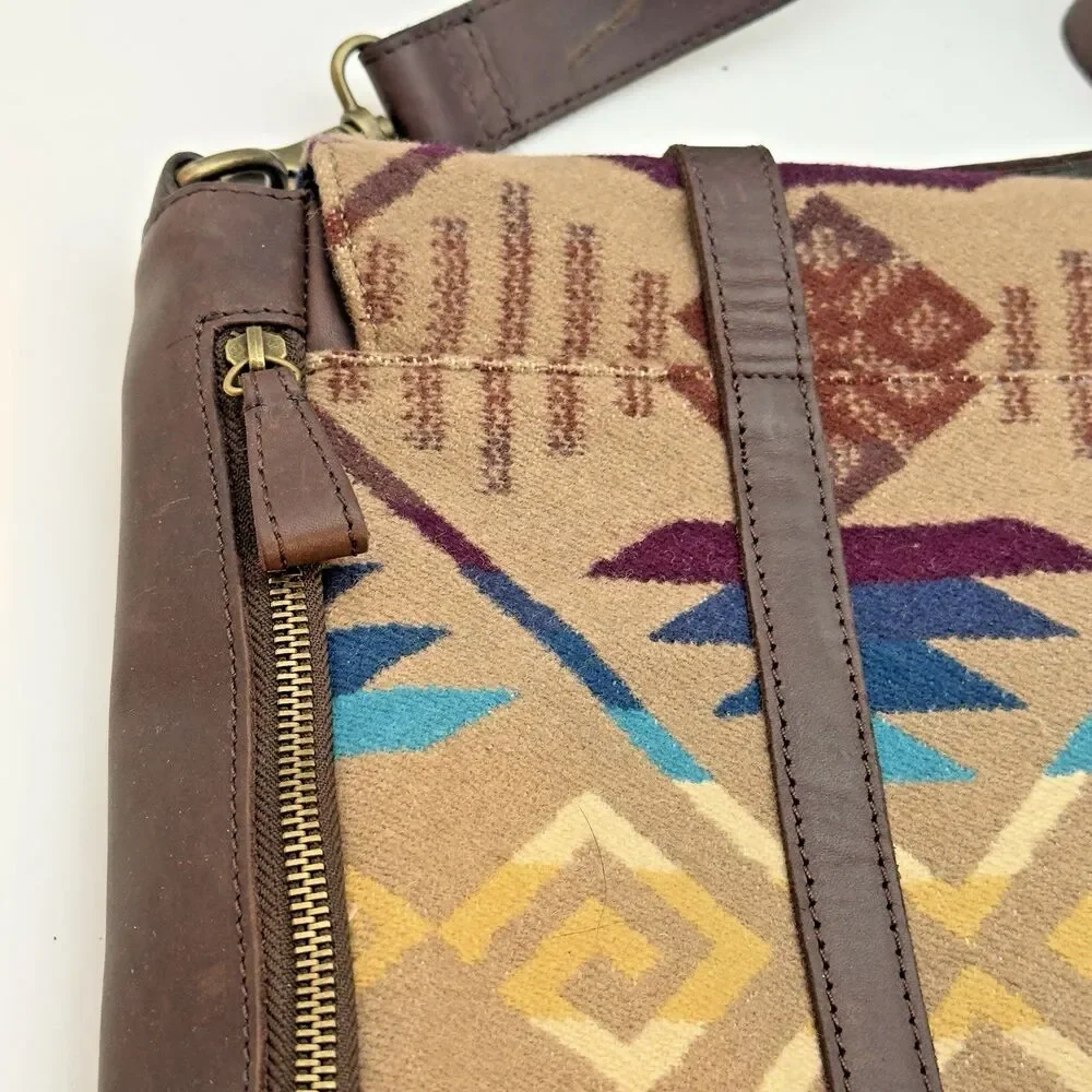 Vtg. Pendleton SouthWestern Aztec Wool & Brown Leather Messenger Bag RARE Laptop